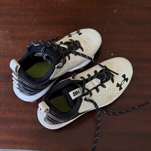 Under Armour Men's Black and White Athletic Sneakers